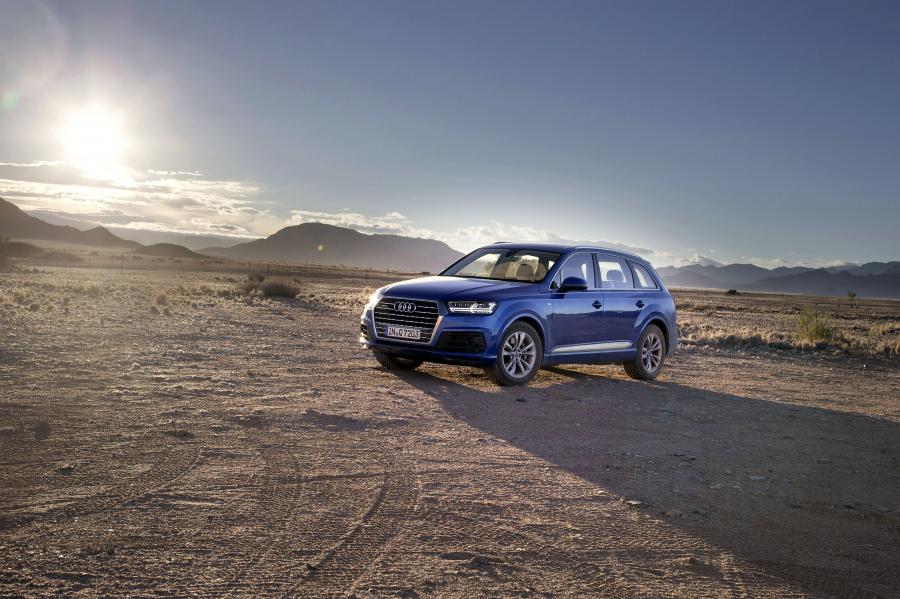  Audi Q7 TFSI Quattro S-Line (4M) 2015 года  (WW) (фото 28 из 35)